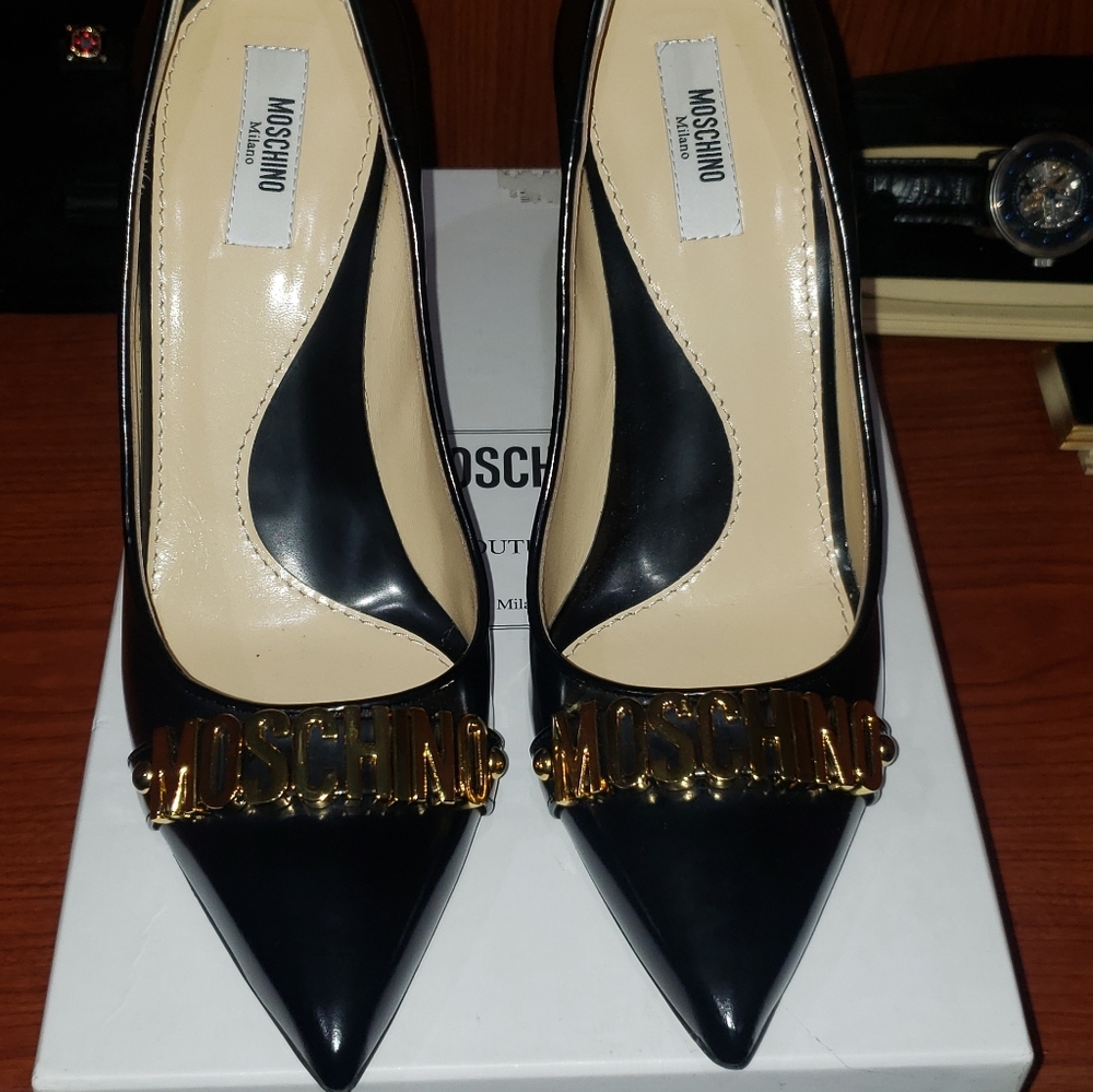 Moschino black pumps